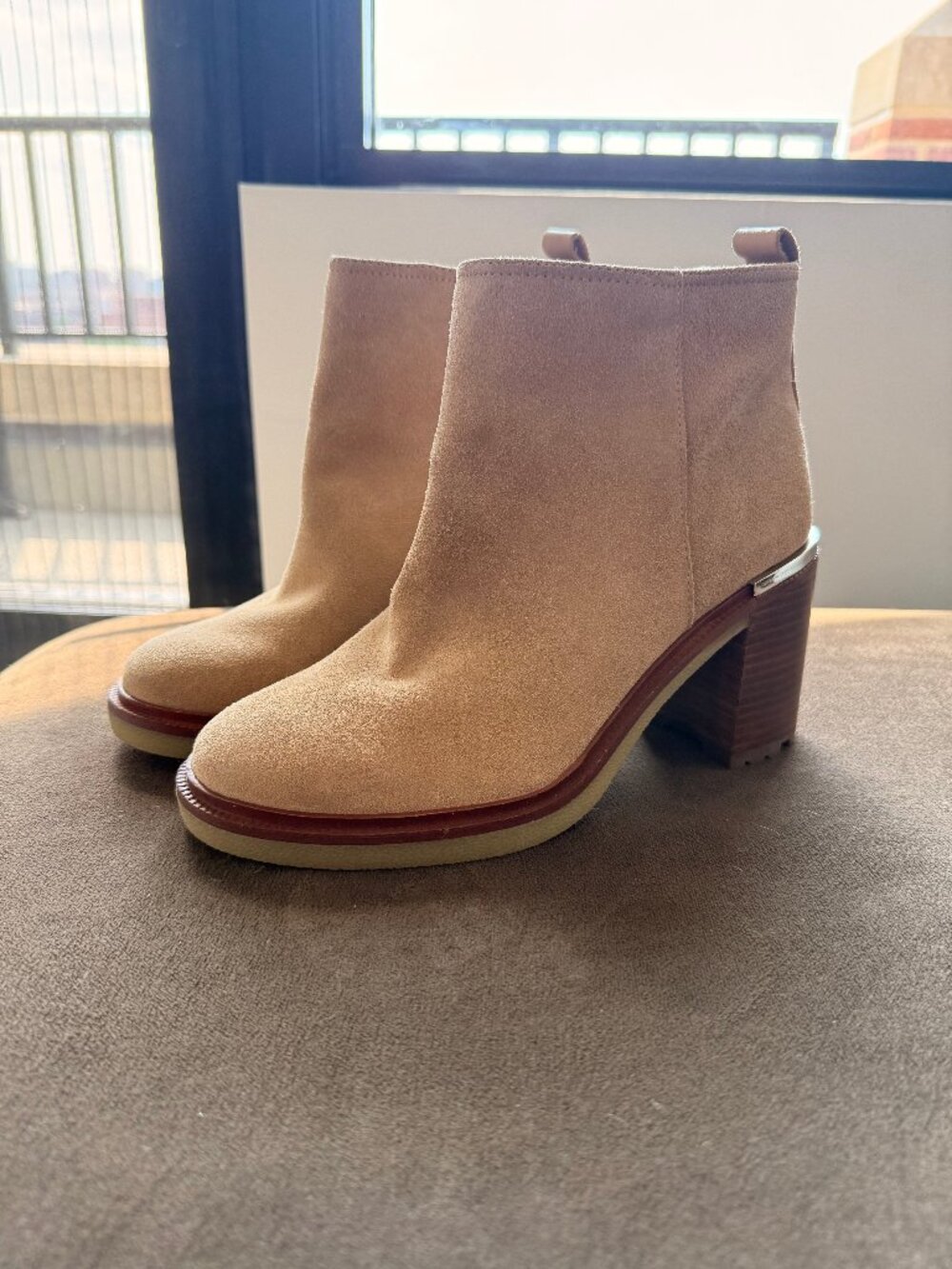 Vince Camuto "Gorgan" Ankle Booties – Tan Suede – Size 9.5 – Like New